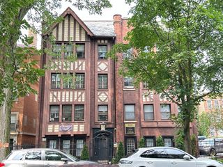 5516 N Kenmore Avenue 401, Chicago, IL 60640