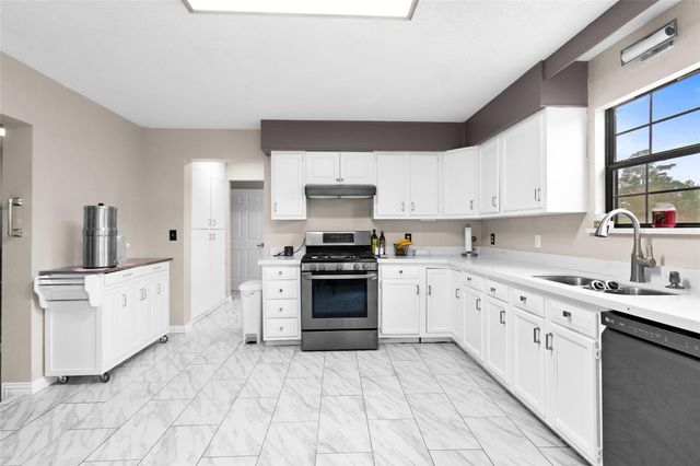 154 Possum Walk Loop, Huntsville, TX 77340