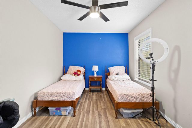 154 Possum Walk Loop, Huntsville, TX 77340