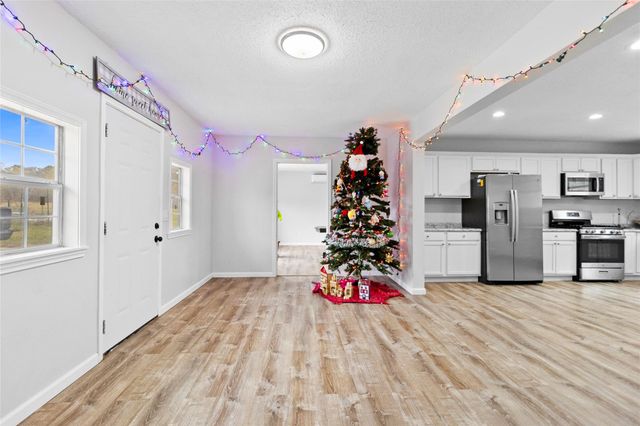 154 Possum Walk Loop, Huntsville, TX 77340