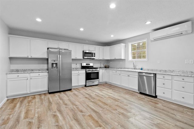 154 Possum Walk Loop, Huntsville, TX 77340