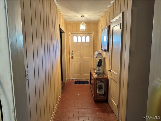 2652 FAIRMONT Road, Montgomery, AL 36111