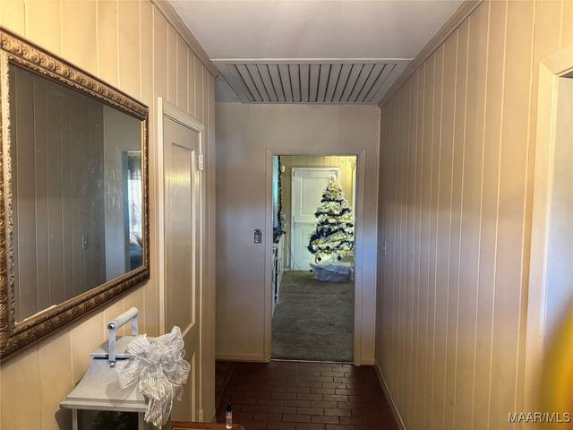 2652 FAIRMONT Road, Montgomery, AL 36111