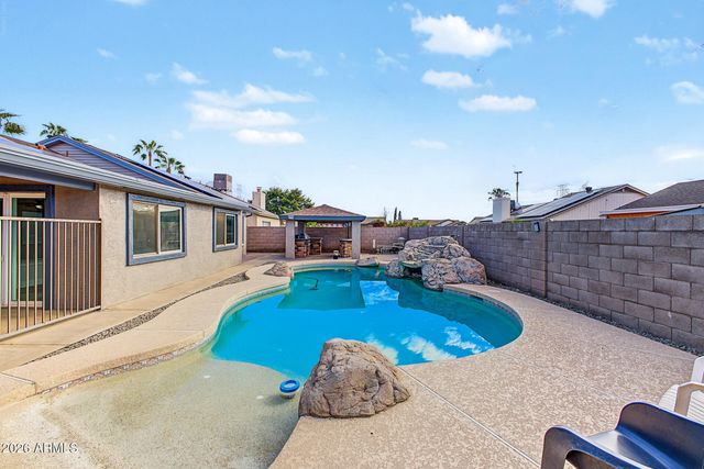 8386 N 107TH Drive, Peoria, AZ 85345