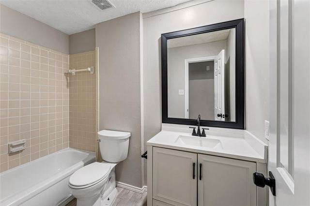 8219 Winding Meadow Court, Houston, TX 77040