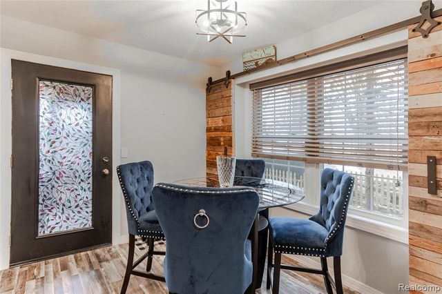 4587 N 5th Street, Luna Pier, MI 48157