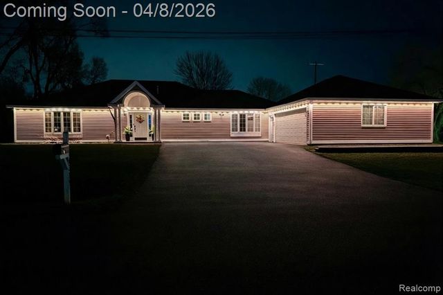 6399 Eastlawn Avenue, Clawson, MI 48346