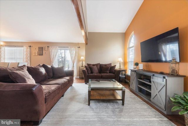 44 DEER RUN RD, Perkasie, PA 18944