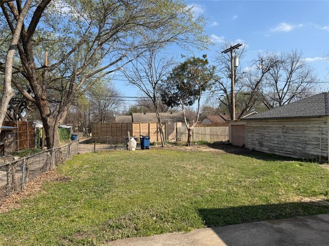 11306 Stallcup Drive, Dallas, TX 75228