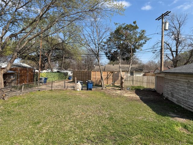 11306 Stallcup Drive, Dallas, TX 75228