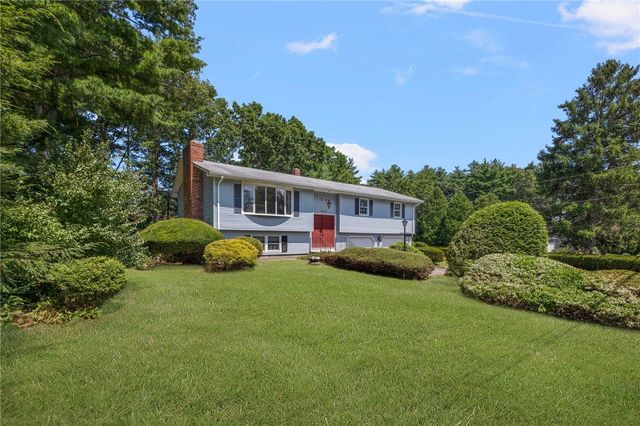 49 Magnolia Lane, Coventry, RI 02816