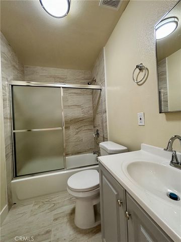 227 229 E 81st, Los Angeles, CA 90003