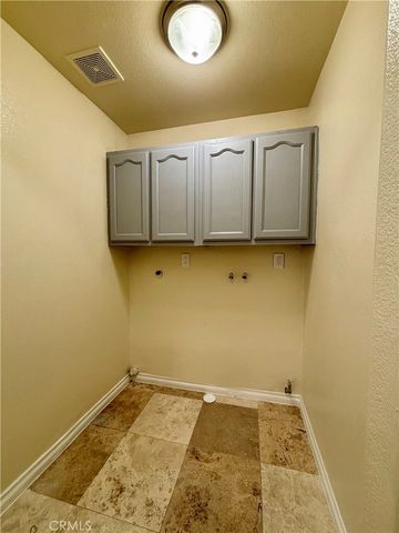 227 229 E 81st, Los Angeles, CA 90003