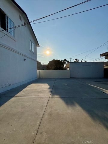 227 229 E 81st, Los Angeles, CA 90003