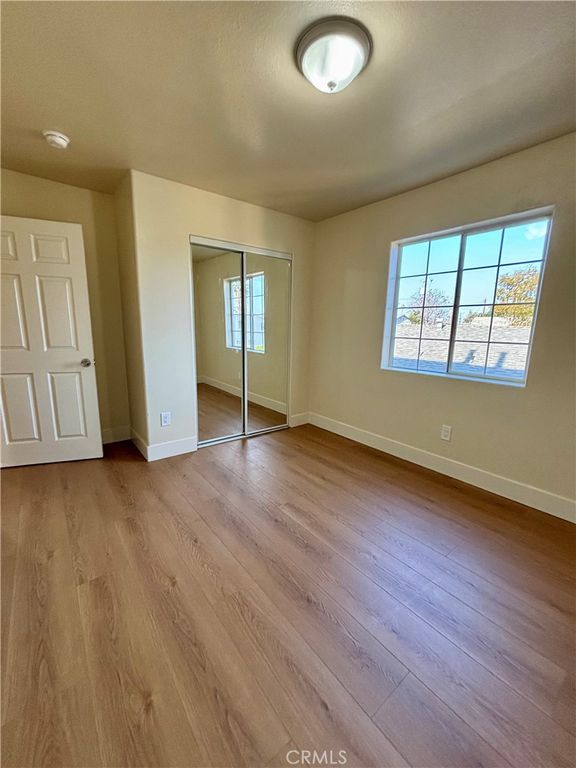 Image 19 of property listing at 227 229 E 81st, Los Angeles, CA 90003