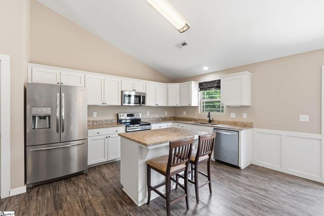 285 Metric Road, Laurens, SC 29630