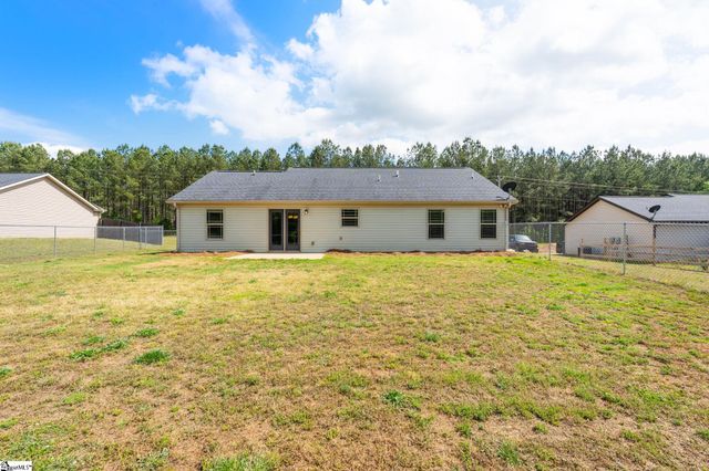 285 Metric Road, Laurens, SC 29630