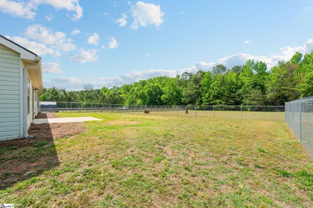 285 Metric Road, Laurens, SC 29630
