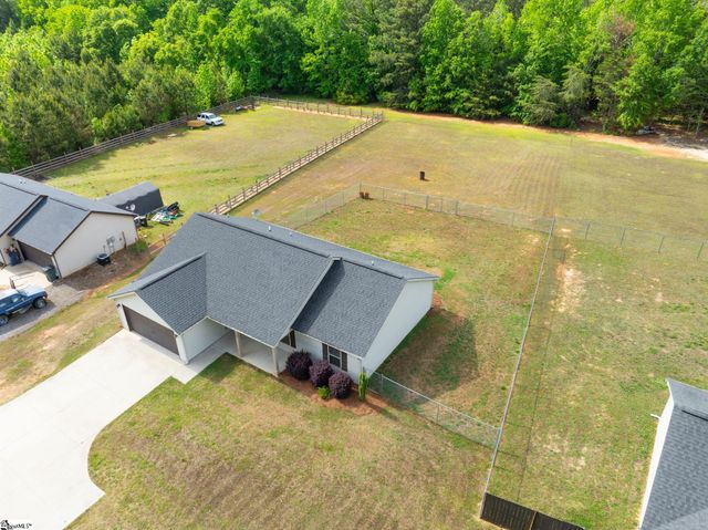 285 Metric Road, Laurens, SC 29630