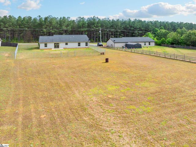285 Metric Road, Laurens, SC 29630