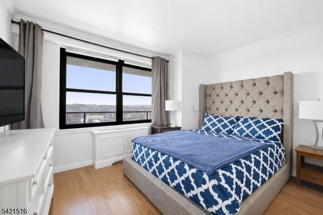 285 Aycrigg Ave 11G, Passaic City, NJ 07055