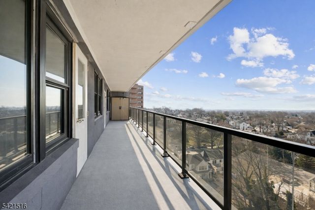 285 Aycrigg Ave 11G, Passaic City, NJ 07055