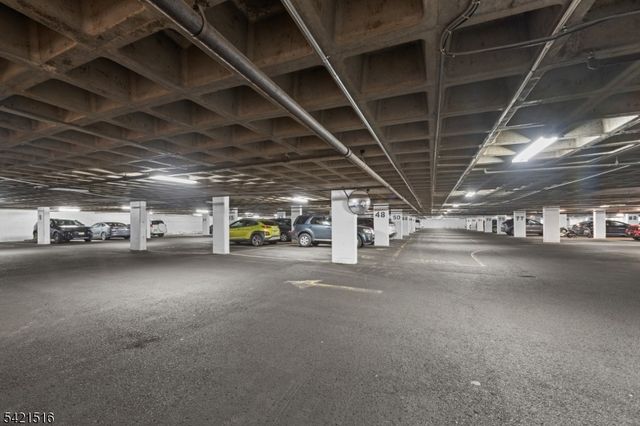 285 Aycrigg Ave 11G, Passaic City, NJ 07055