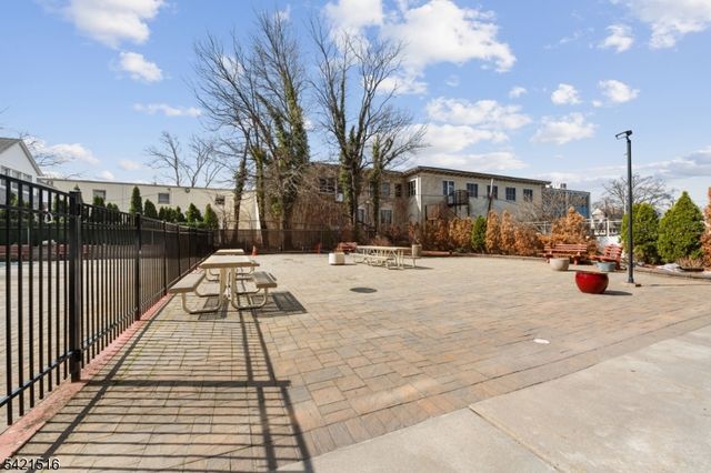 285 Aycrigg Ave 11G, Passaic City, NJ 07055
