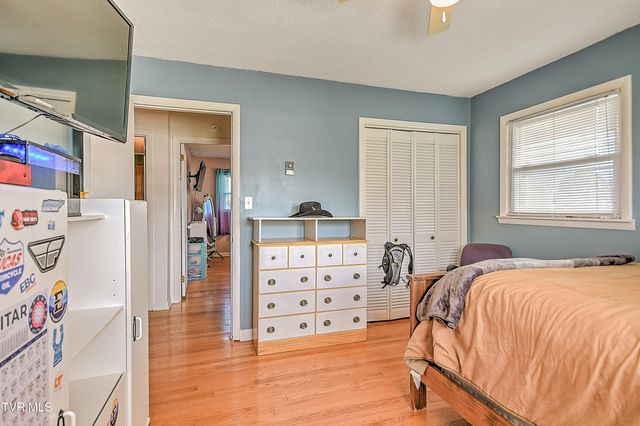 464 Jonesboro Road, Piney Flats, TN 37686