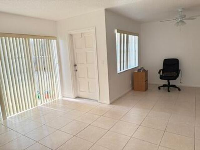 187 Stratford N 187, West Palm Beach, FL 33417