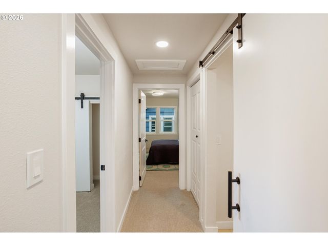 4512 Se CLINTON St Se, Portland, OR 97206