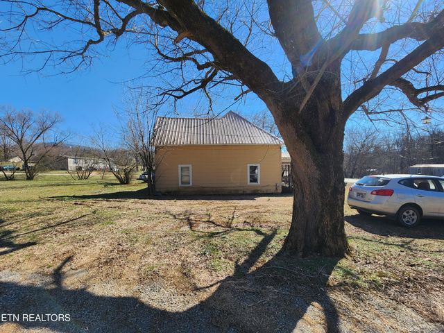 6918 Beeler Rd, Knoxville, TN 37918