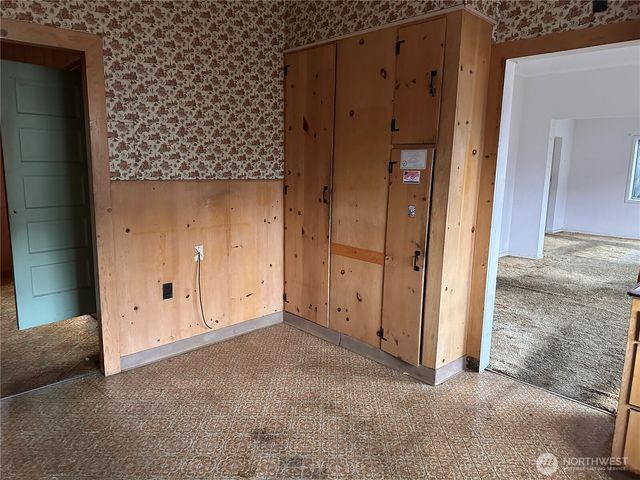 1112 4th Street, Cosmopolis, WA 98537