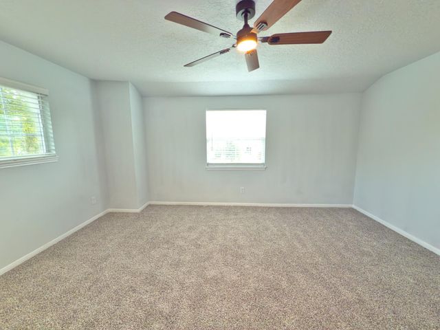 504 River Bend Drive, Baytown, TX 77521