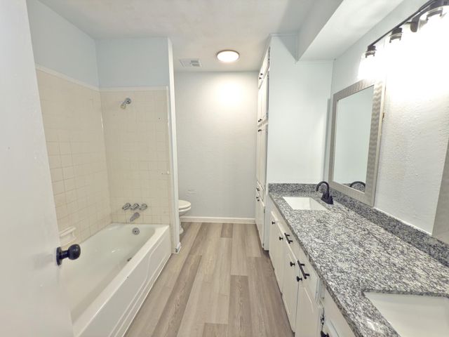 504 River Bend Drive, Baytown, TX 77521