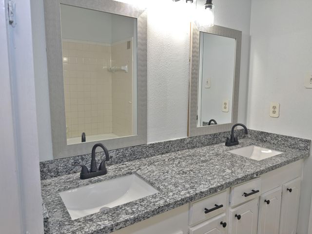 504 River Bend Drive, Baytown, TX 77521