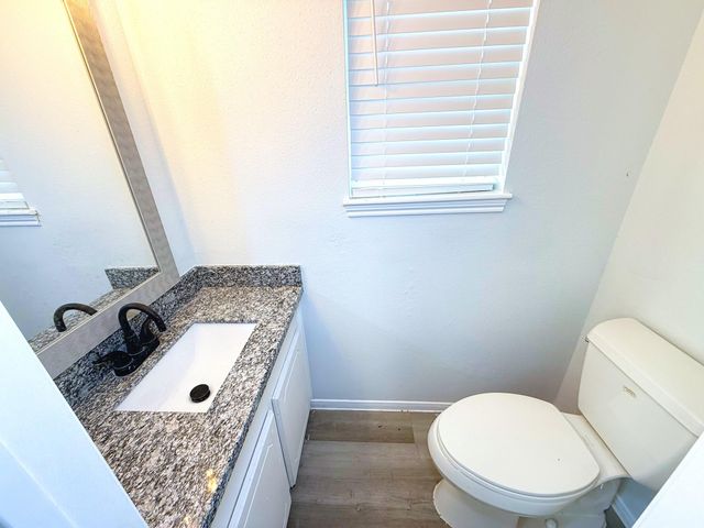 504 River Bend Drive, Baytown, TX 77521