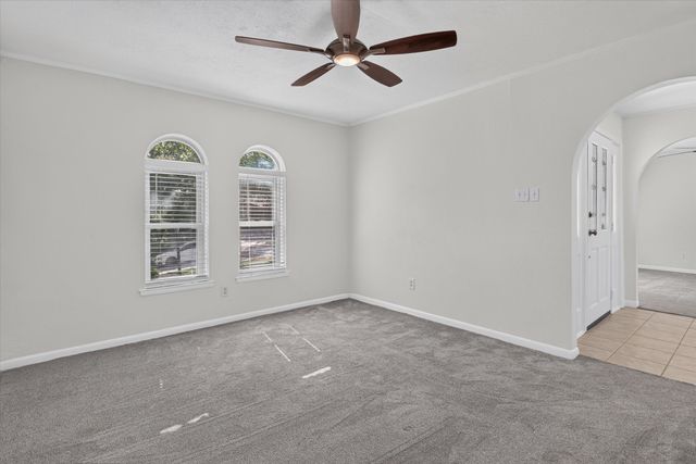 1820 Holly Oak Street, Arlington, TX 76012