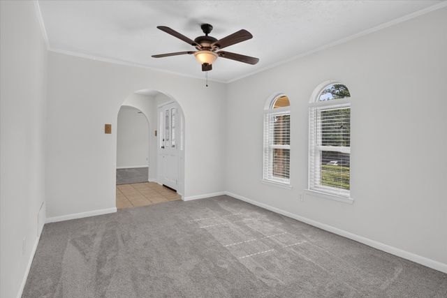 1820 Holly Oak Street, Arlington, TX 76012