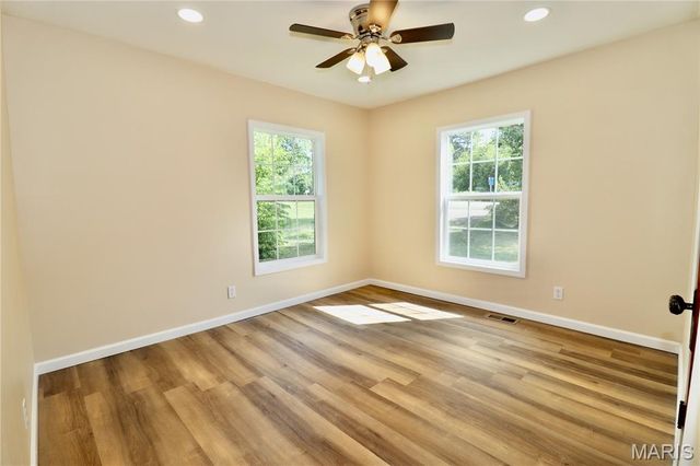 1250 N Jefferson Avenue, Lebanon, MO 65536