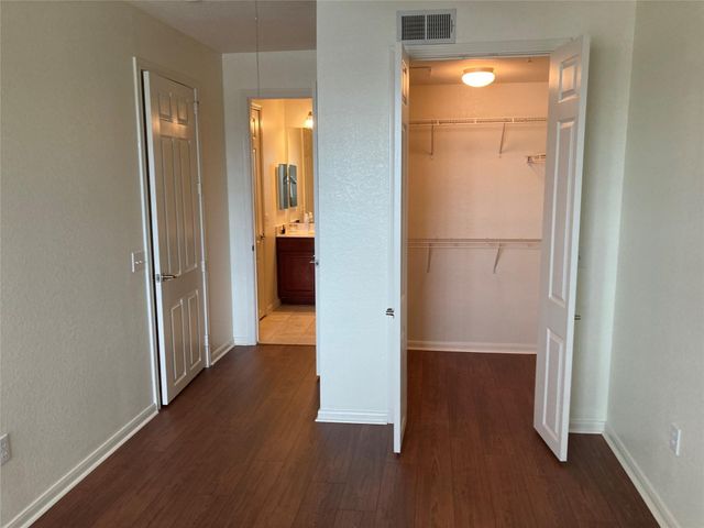 7575 Kirby Drive 2304, Houston, TX 77030