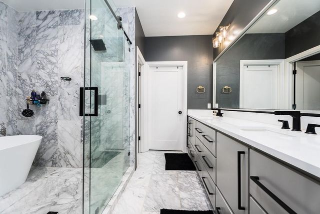 1127 NW 56th Street A, Oklahoma City, OK 73118