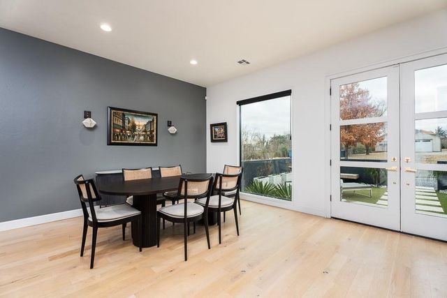 1127 NW 56th Street A, Oklahoma City, OK 73118