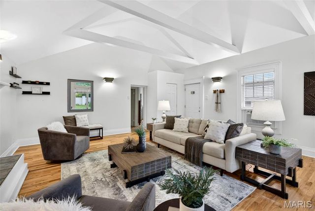2655 Louis Avenue, St Louis, MO 63144