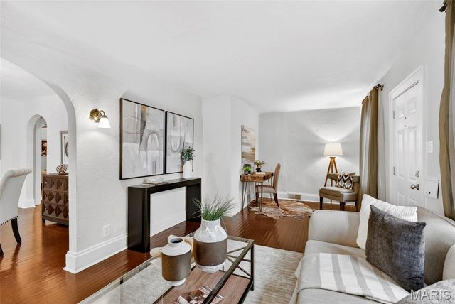 2655 Louis Avenue, St Louis, MO 63144