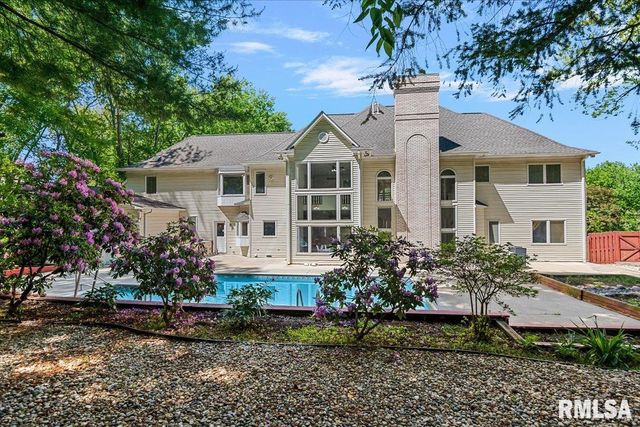 3016 W LAWRENCE Avenue, Springfield, IL 62704