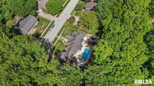 3016 W LAWRENCE Avenue, Springfield, IL 62704