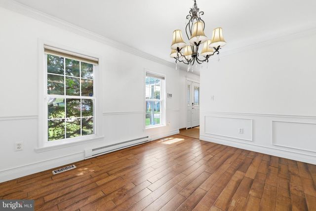 734 ESSEX AVE, Baltimore, MD 21221