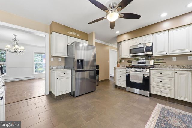 734 ESSEX AVE, Baltimore, MD 21221
