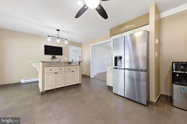 734 ESSEX AVE, Baltimore, MD 21221